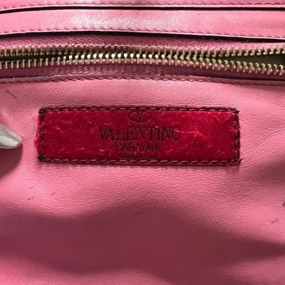 Authentic VALENTINO Garavani Pink Leather Rockstud Trapeze Small Tote Bag 💕